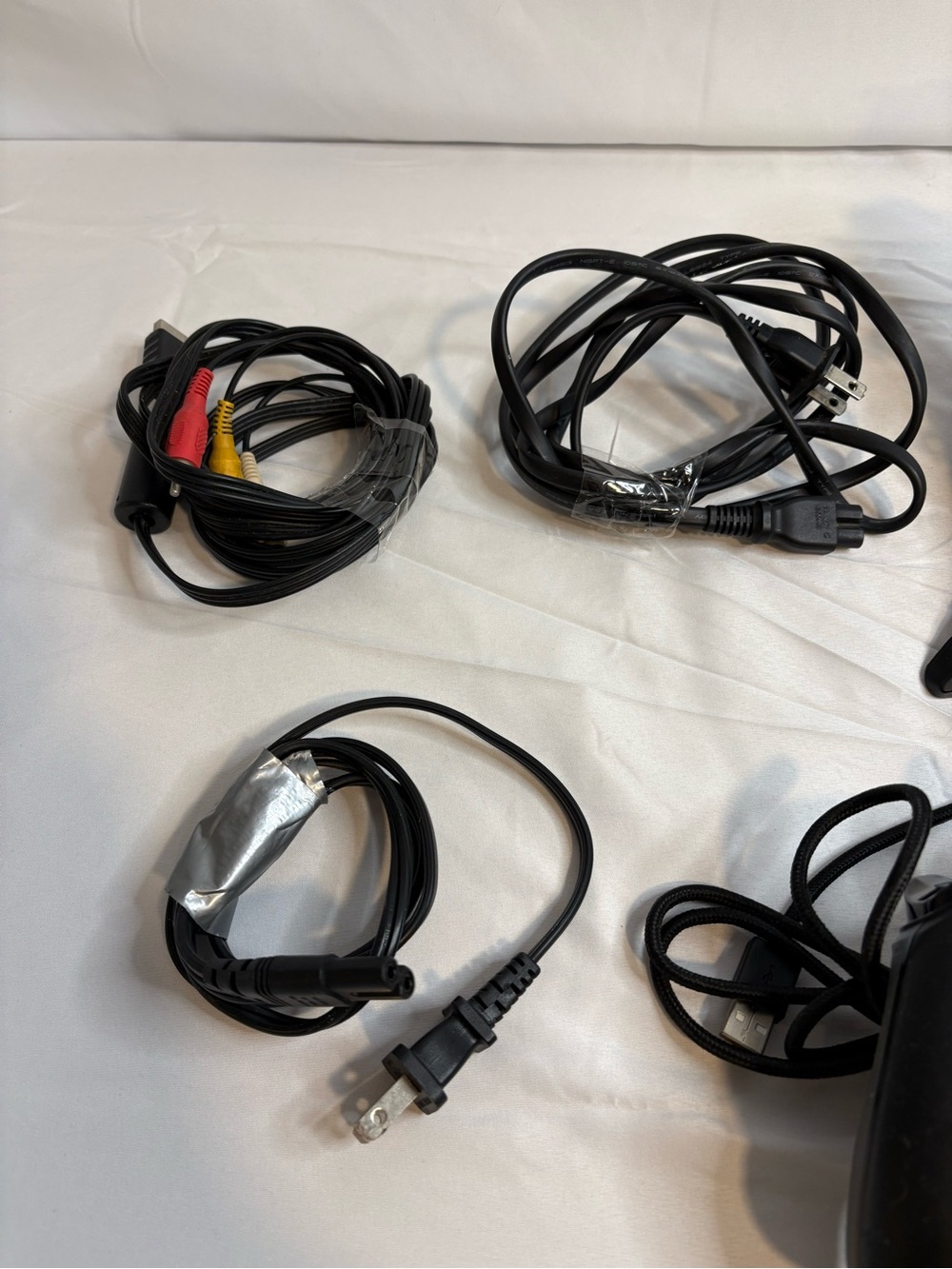 Tested Working Microsoft Xbox One Wired Controller + Charging Dock Bundle - Picture 4 of 5